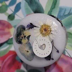 real dried Flowers Decorated White Candles 3"x3" handmade